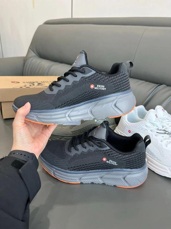 动鞋推荐!性价比绝了户外通勤两不误!踢走班味放肆去野春夏户外宝藏情侣运(图21) 动鞋推荐!性价比绝了户外通勤两不误!踢走班味放肆去野春夏户外宝藏情侣运(图21)