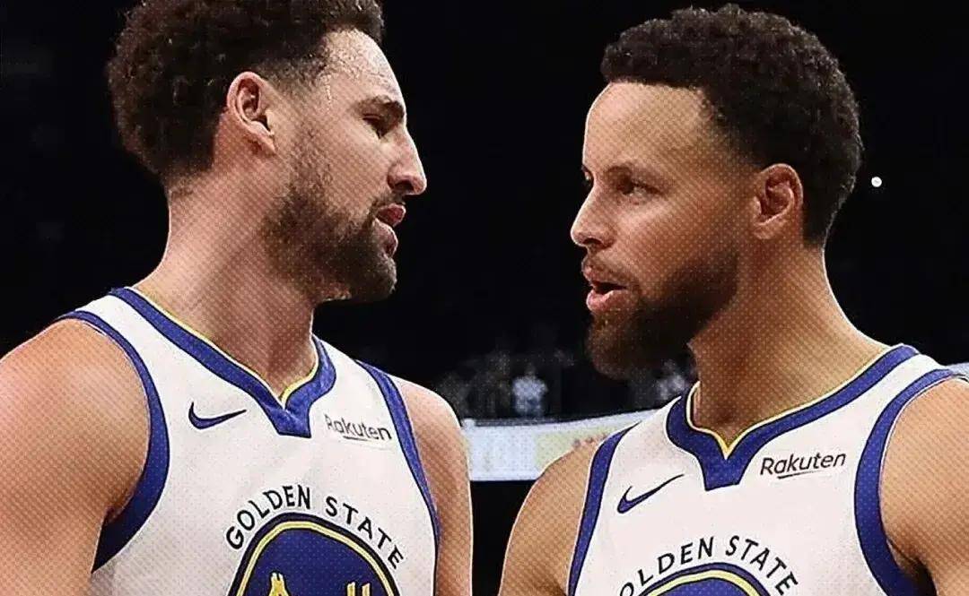 终身合同的特别配色球鞋库里已经穿上克莱安踏(图2) 终身合同的特别配色球鞋库里已经穿上克莱安踏(图2)